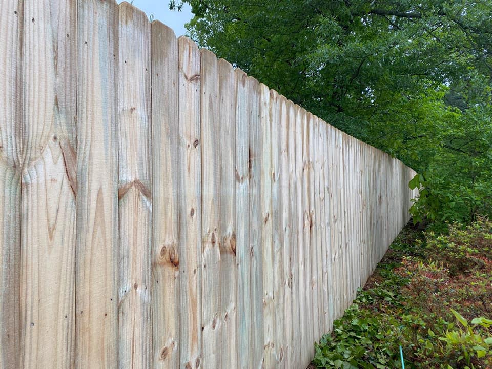 Forsyth County GA stockade style wood fence